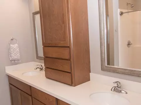 2401 Macedonia Ave SE, Mandan, ND 58554 photo 21