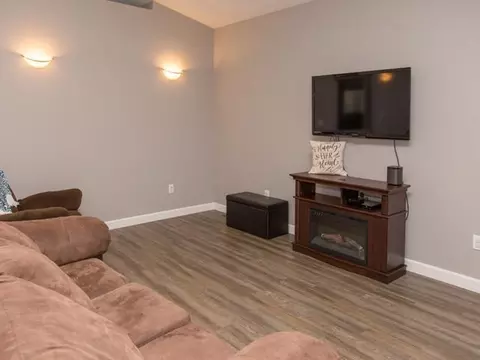 2401 Macedonia Ave SE, Mandan, ND 58554 photo 7