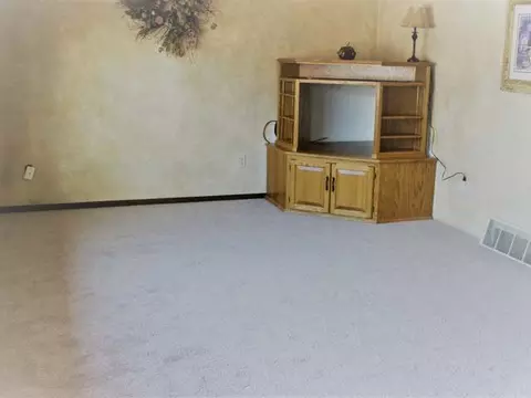 2131 Boulevard Ave, Bismarck, ND 58501 photo 2