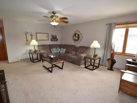 1952 Capitol Ave E, Bismarck, ND 58501 photo 4