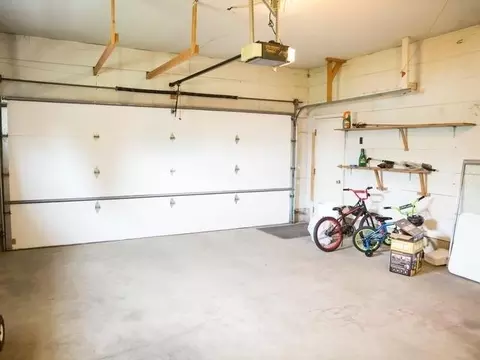 412 Meadow Ln, Bismarck, ND 58504 photo 33