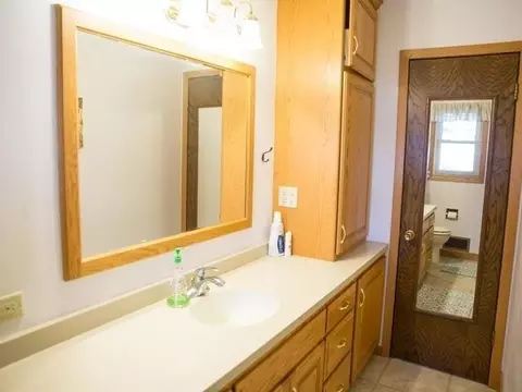 412 Meadow Ln, Bismarck, ND 58504 photo 14