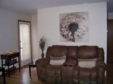 1986 Capitol Ave E, Bismarck, ND 58503 photo 9