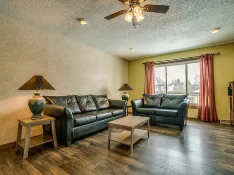 806 4th Ave NE, Mandan, ND 58554 photo 4