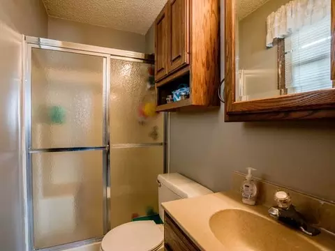 806 4th Ave NE, Mandan, ND 58554 photo 17