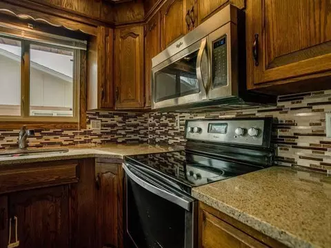 806 4th Ave NE, Mandan, ND 58554 photo 10