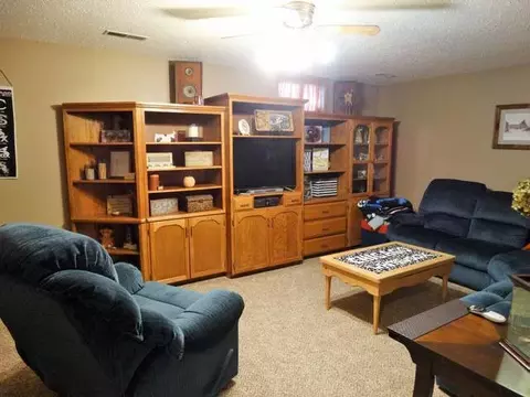 106 Wachter Ave E, Bismarck, ND 58504 photo 18