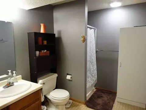 106 Wachter Ave E, Bismarck, ND 58504 photo 19