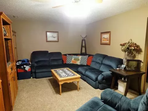 106 Wachter Ave E, Bismarck, ND 58504 photo 17