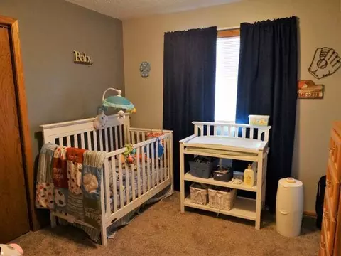 106 Wachter Ave E, Bismarck, ND 58504 photo 8