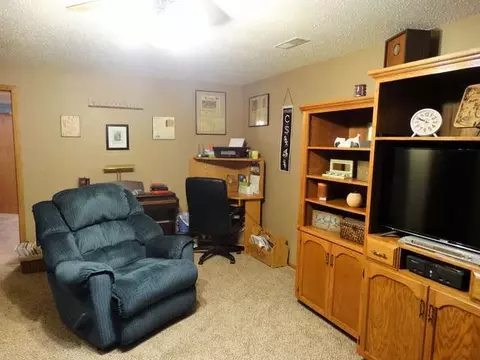 106 Wachter Ave E, Bismarck, ND 58504 photo 16