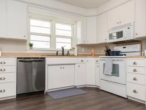 208 Division St NW, Mandan, ND 58554 photo 15
