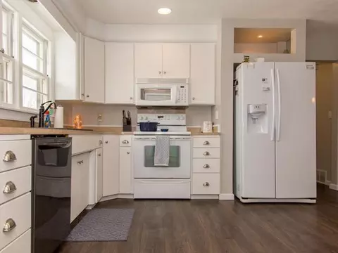 208 Division St NW, Mandan, ND 58554 photo 14
