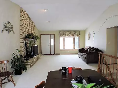 720 8th Ave NE, Mandan, ND 58554 photo 9