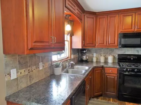 1220 E Coulee Rd, Bismarck, ND 58501 photo 6