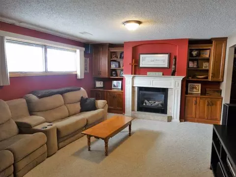 1220 E Coulee Rd, Bismarck, ND 58501 photo 24