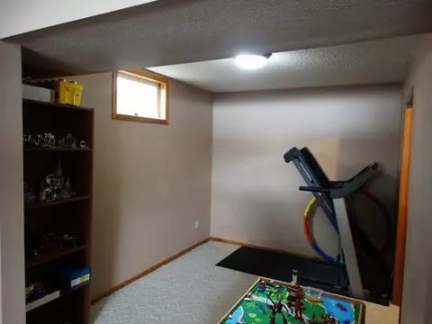 1220 E Coulee Rd, Bismarck, ND 58501 photo 27