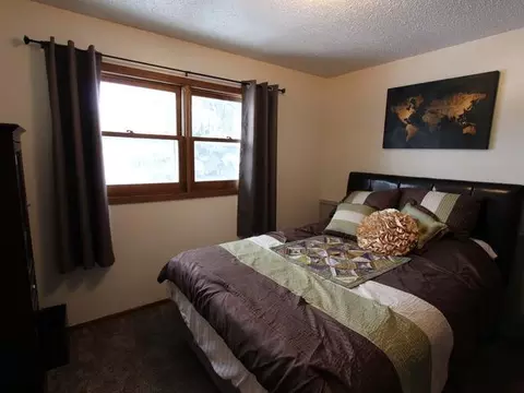725 Wachter Ave E, Bismarck, ND 58503 photo 13