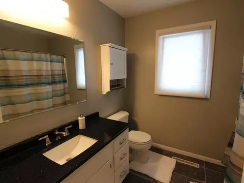 725 Wachter Ave E, Bismarck, ND 58503 photo 6