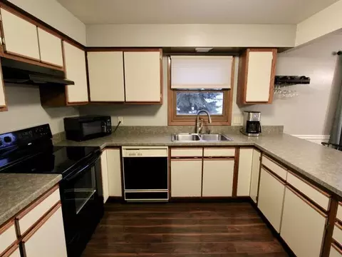 725 Wachter Ave E, Bismarck, ND 58503 photo 17