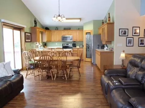4013 Cedar Pl, Bismarck, ND 58503 photo 5