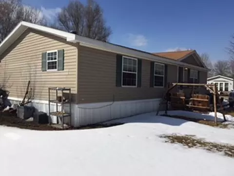 215 Deer St E, Mandan, ND 58554 photo 5