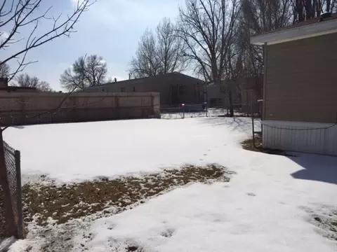 215 Deer St E, Mandan, ND 58554 photo 4