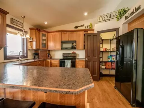5501 Yukon Dr, Bismarck, ND 58503 photo 6