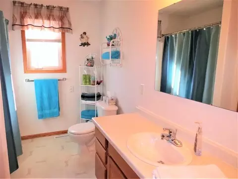 1404 12th Ave SE, Mandan, ND 58554 photo 10