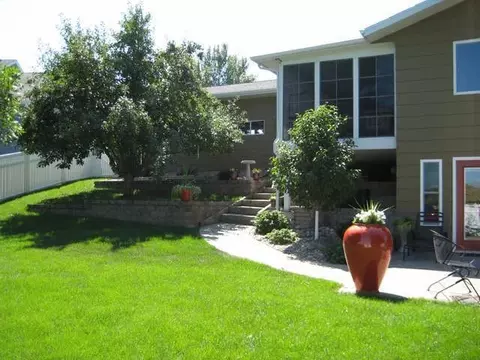 1400 Territory Dr, Bismarck, ND 58503 photo 5