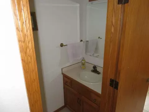 3670 Hackberry St, Bismarck, ND 58503 photo 16