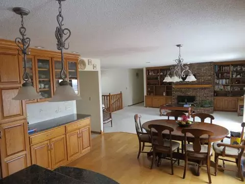 3670 Hackberry St, Bismarck, ND 58503 photo 9