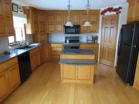 3670 Hackberry St, Bismarck, ND 58503 photo 15
