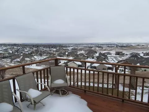 3670 Hackberry St, Bismarck, ND 58503 photo 3