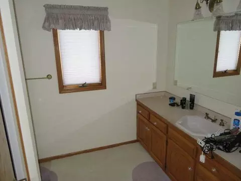 3670 Hackberry St, Bismarck, ND 58503 photo 26