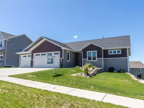 2709 Calgary Ave E, Bismarck, ND 58503 photo 2
