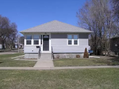 1400 Thayer Ave E, Bismarck, ND 58501 photo 1