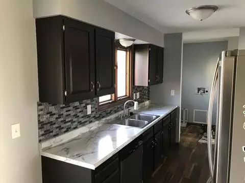807 16th St S, Bismarck, ND 58504 photo 4