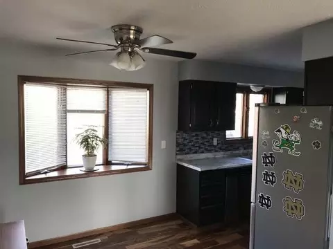 807 16th St S, Bismarck, ND 58504 photo 6