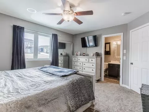 1000 Calvert Dr, Bismarck, ND 58503 photo 8