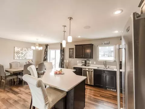1000 Calvert Dr, Bismarck, ND 58503 photo 1
