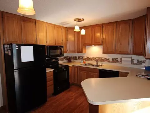 1829 Assumption Dr, Bismarck, ND 58501 photo 4