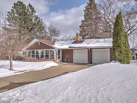 1101 Fairview Pl, Bismarck, ND 58501 photo 4