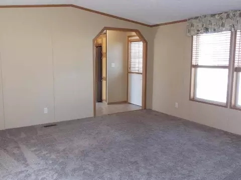 4315 Claridge Loop, Bismarck, ND 58501 photo 8