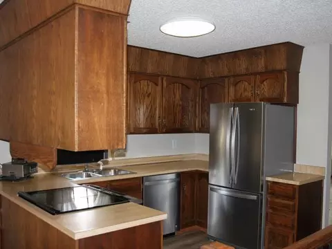 104 Brandon Dr E, Bismarck, ND 58503 photo 3
