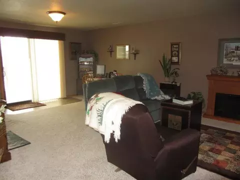 1101 35th St, Bismarck, ND 58501 photo 11