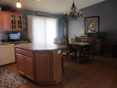 1101 35th St, Bismarck, ND 58501 photo 5