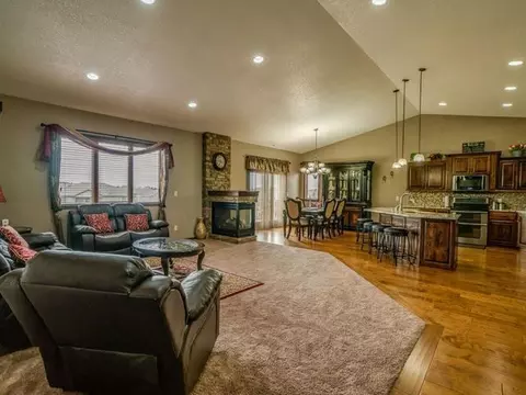 3417 Clairmont Rd, Bismarck, ND 58503 photo 5