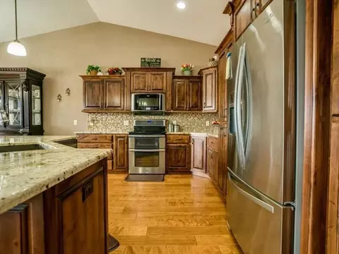 3417 Clairmont Rd, Bismarck, ND 58503 photo 7