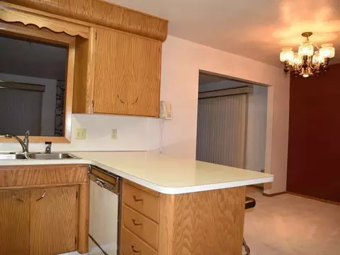 616 North Ave, Bismarck, ND 58501 photo 11